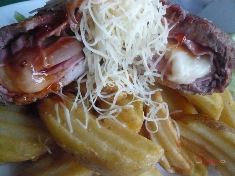 Plněný řízek na fernetu - fotografie 2