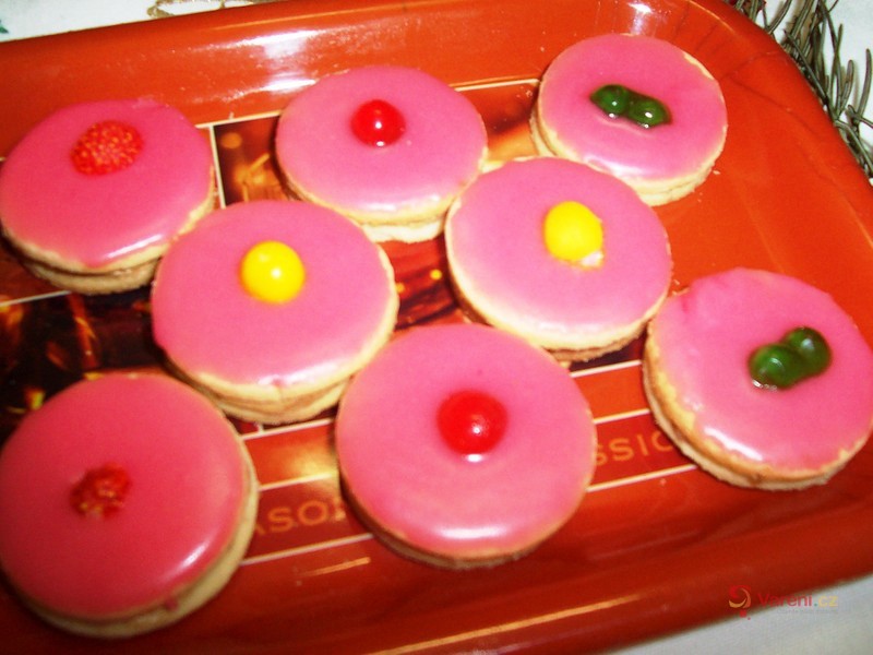 Růžové dortíčky