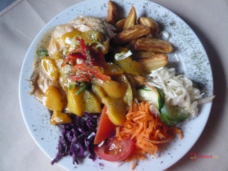 Kuřecí prsa s broskví a sýrem - fotografie 4