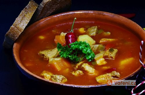 Můj kotlíkový guláš