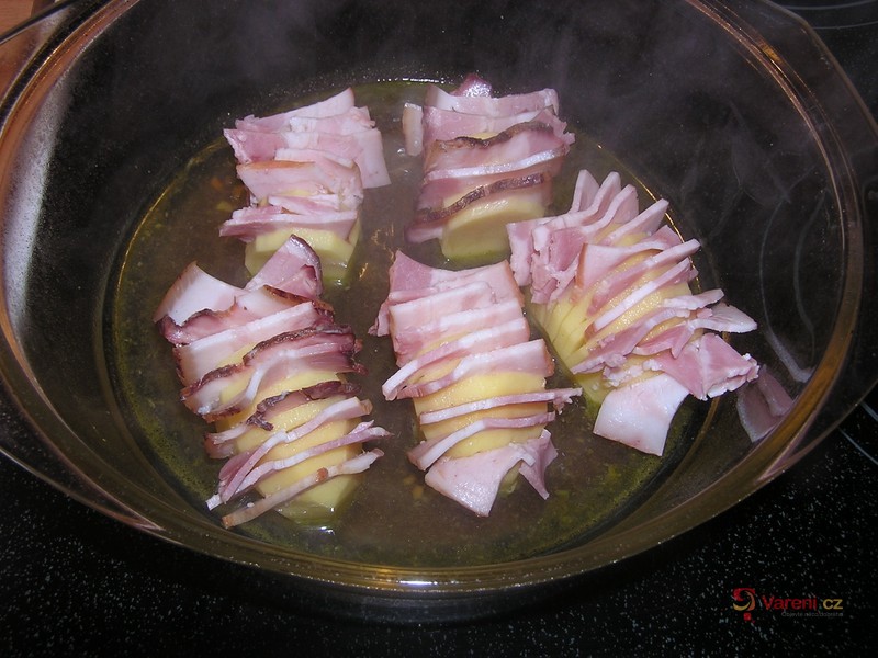 Bramborové hřebínky se slaninou - fotografie 2