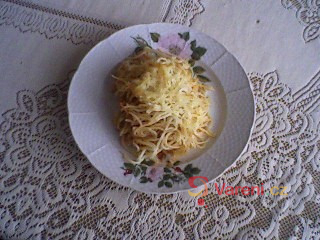 Zapečené špagety se sýrem