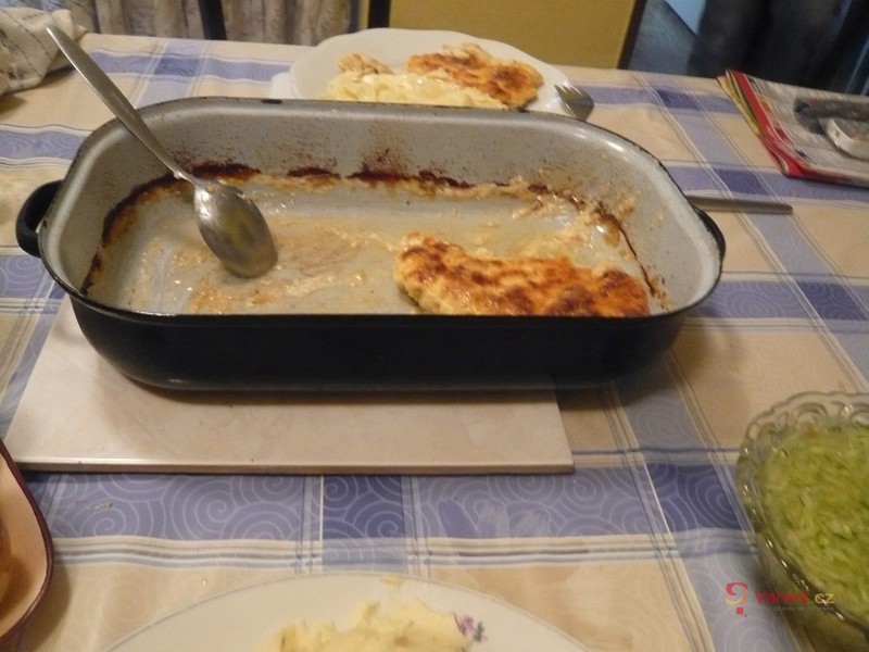 Vepřové řízky na sýrovo-smetanové omáčce - fotografie 4