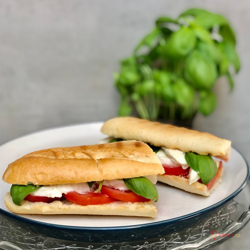 Caprese bageta