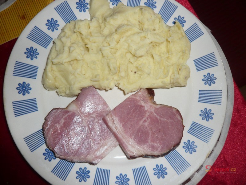 Uzené s bramborovou kaší - fotografie 5