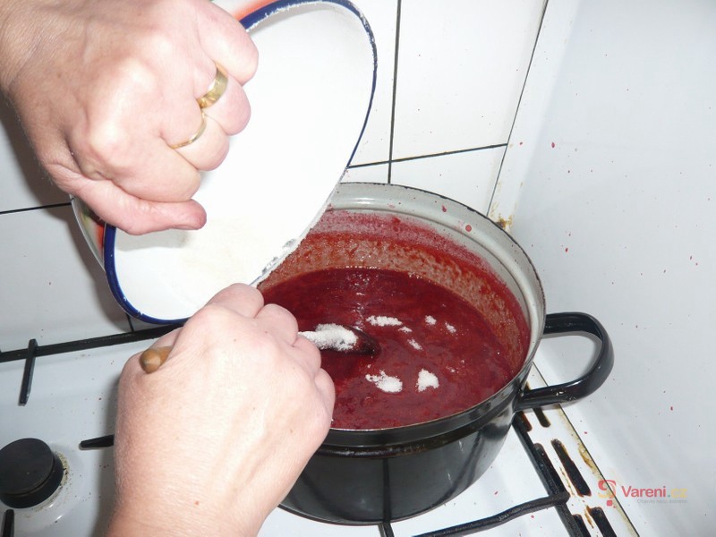 Jahodová marmeláda z domácí pekárny - fotografie 3