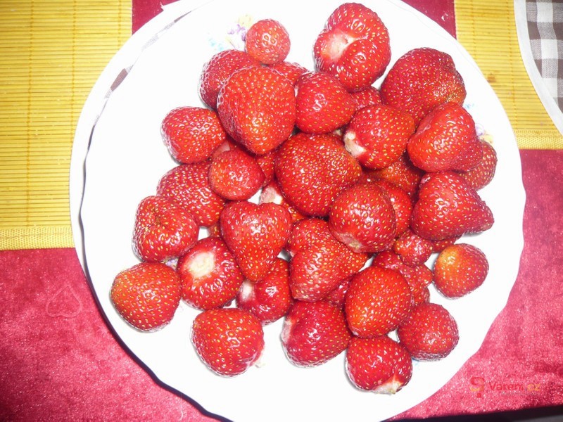 Jahodový koktejl s jogurtem - fotografie 3