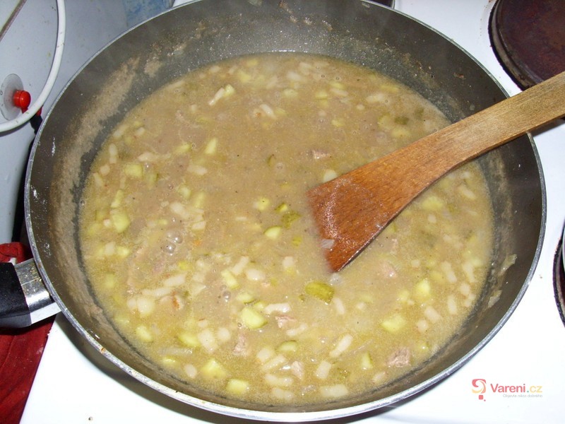 Vepřové nudličky s okurkami - fotografie 2