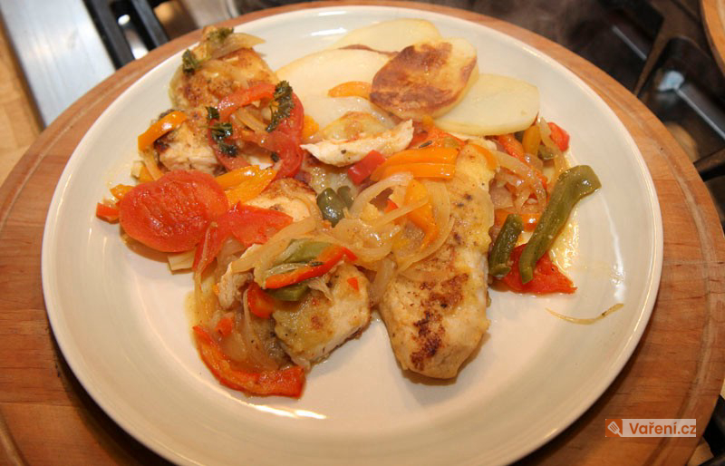 Filé se zeleninou a sýrem