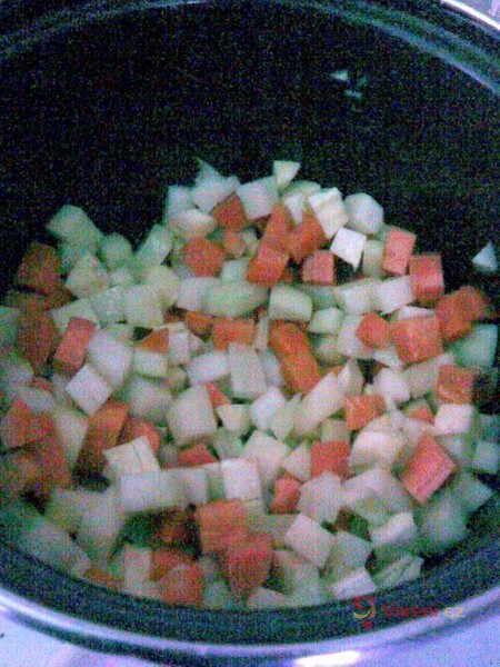 Jarní zeleninová polévka - fotografie 3