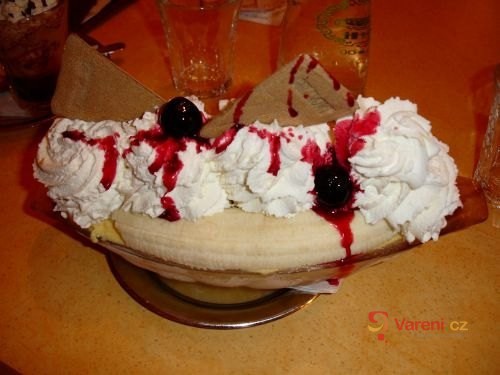 Levný banana split - fotografie 2