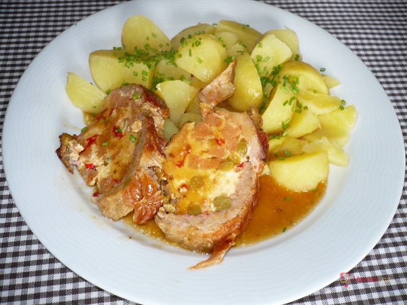 Vepřová roláda s lečem - fotografie 2