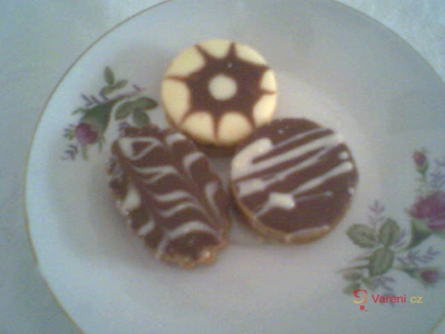 Univerzální recept na linecké cukroví - fotografie 3