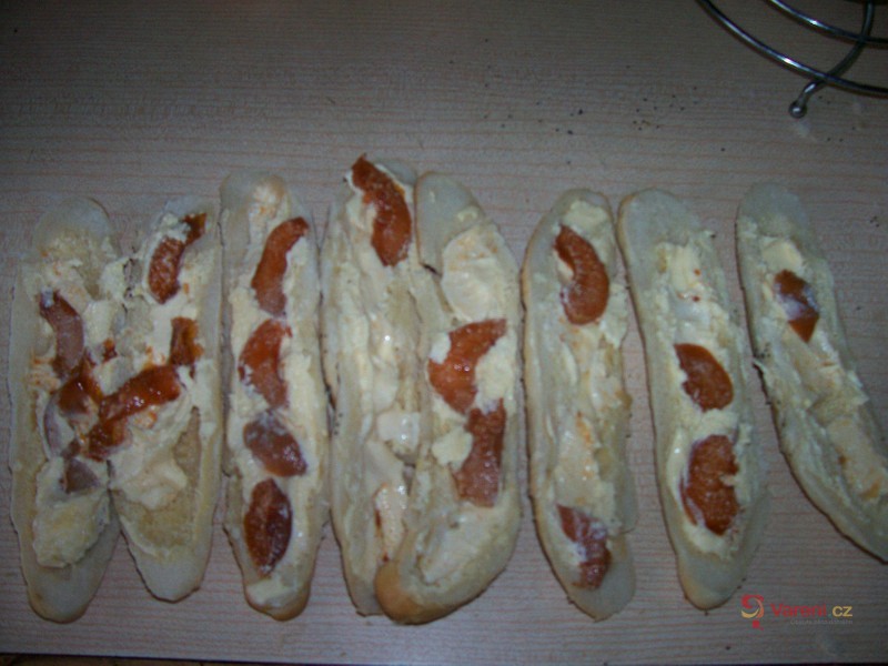 Plněné rohlíky s tvarohem a ovocem - fotografie 3