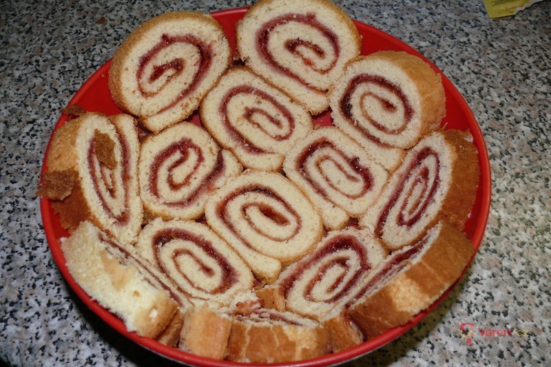 Krémová jahodová bomba - fotografie 2