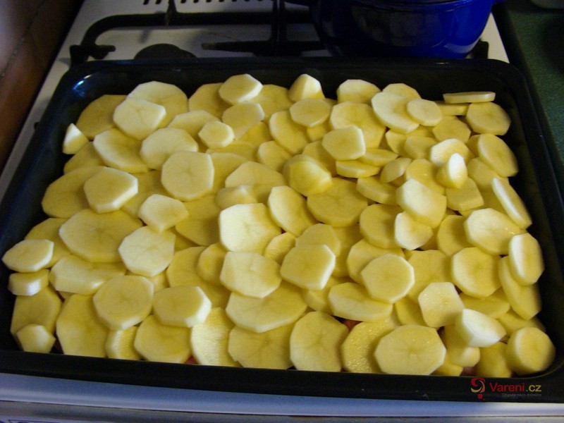 Vepřové maso zapečené s brambory ala Živánská - fotografie 4