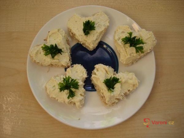 Nadýchaná pomazánka z nivy - fotografie 2