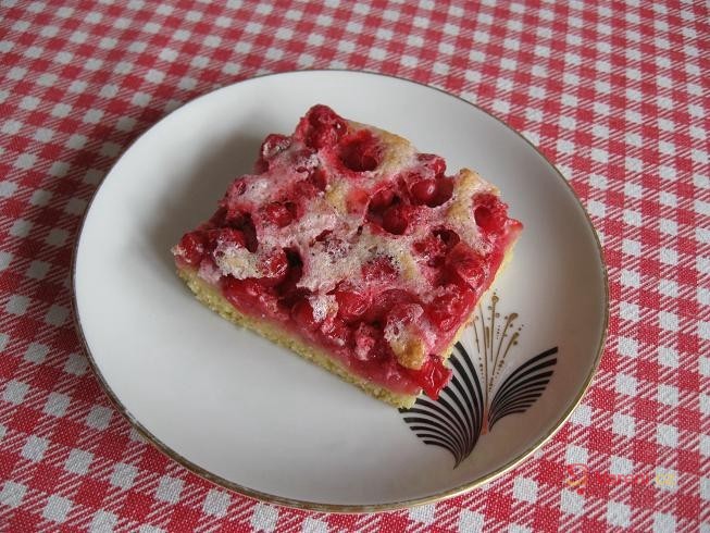 Koláč se skořicovým sněhovým rybízem - fotografie 3