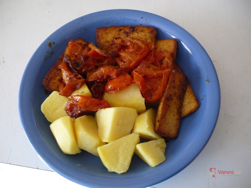 Bio tofu na rajčatech - fotografie 2