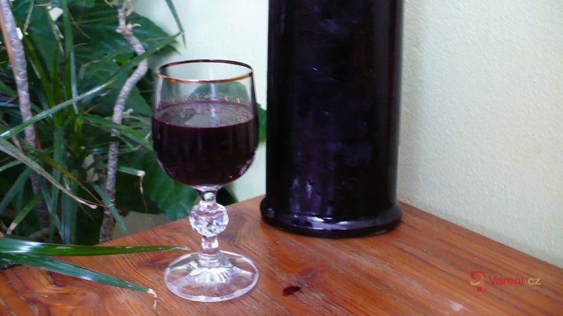 Rychlý bezinkový likér - fotografie 2