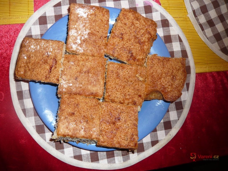 Kakaová cuketová buchta - fotografie 2