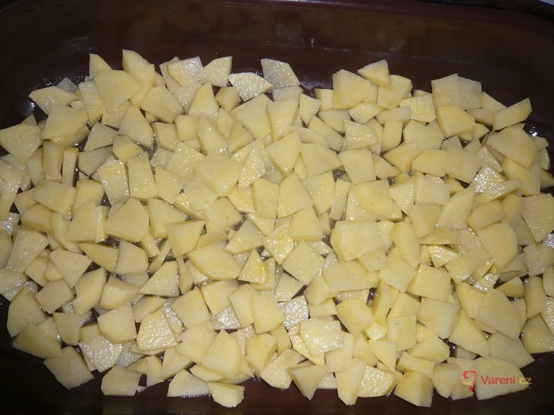 Zapečené brambory se zelím - fotografie 2