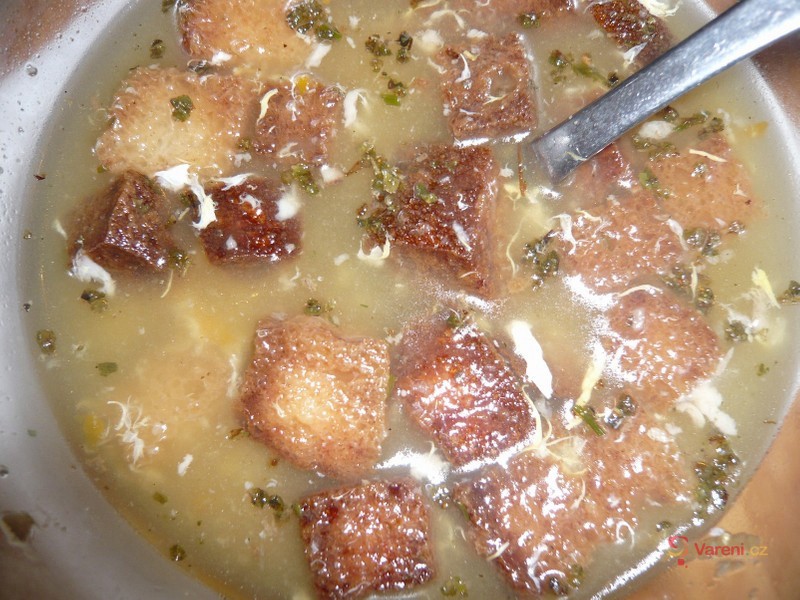 Naše výborná česnečka - fotografie 5