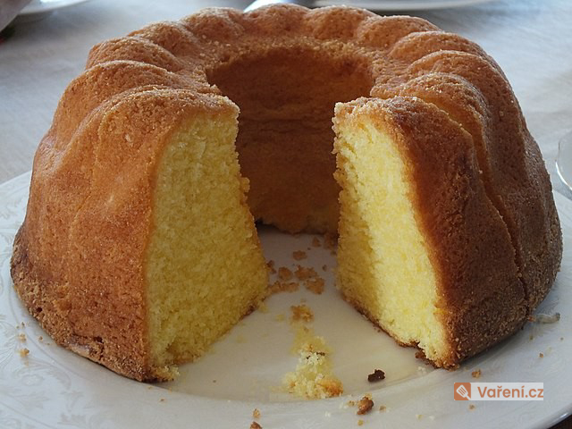 Tvarohová bábovka od babičky