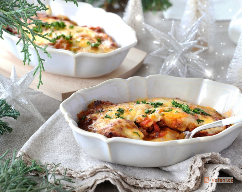 Zapečené brambory s mletým masem po italsku