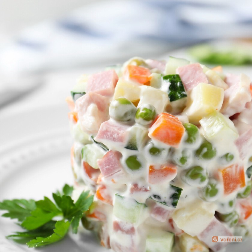 Pražský pochoutkový salát