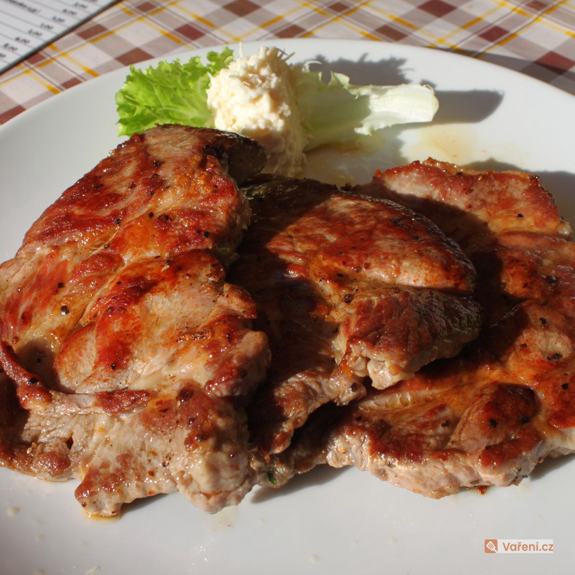 Grilovaná krkovice v marinádě