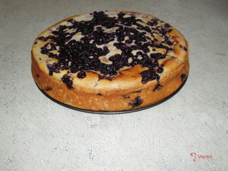 Borůvkový koláč s kefírem