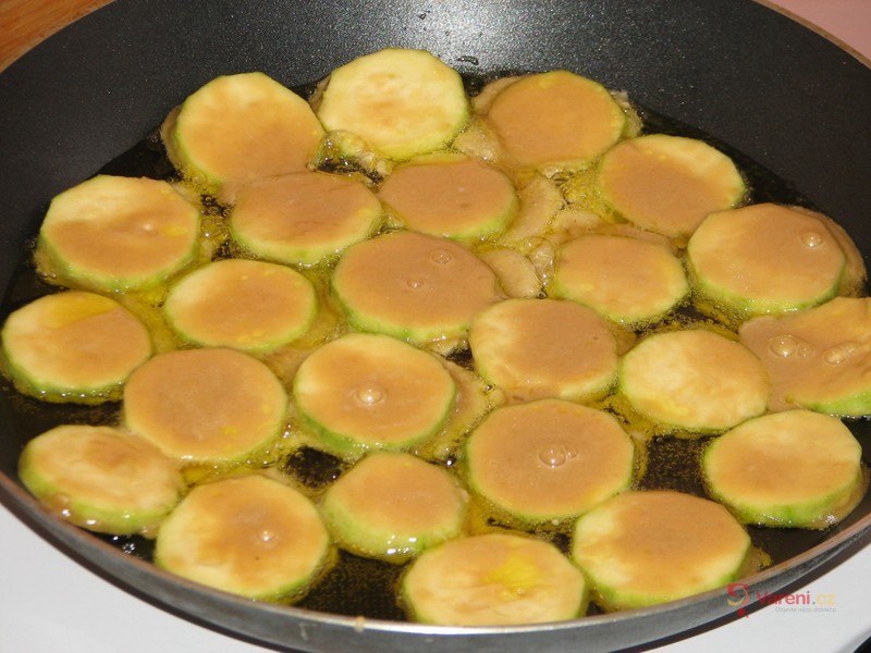 Smažená cuketa v těstíčku - fotografie 5