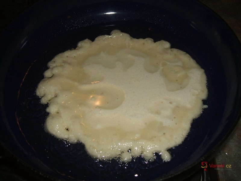 Palačinky plněné šunkou a sýrem - fotografie 4