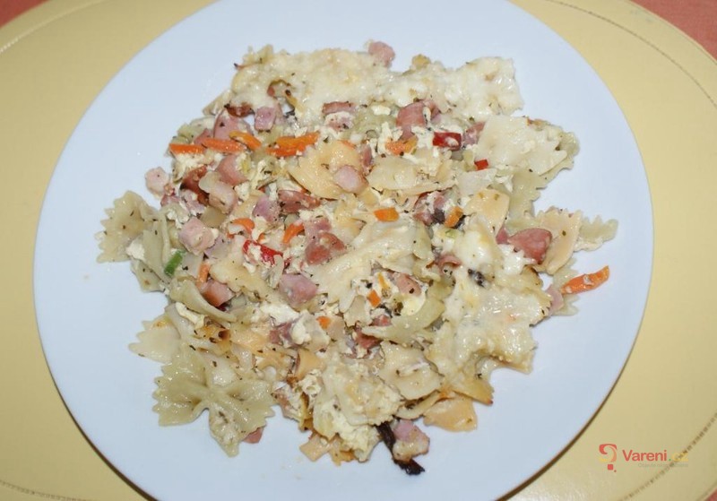 Zapečené těstoviny s kuřecím masem - fotografie 3