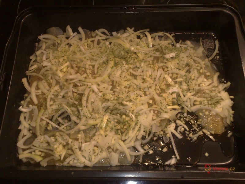 Treska s česnekem a cibulí - fotografie 3