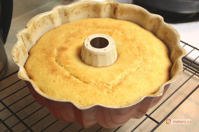 Jemná bramborová bábovka