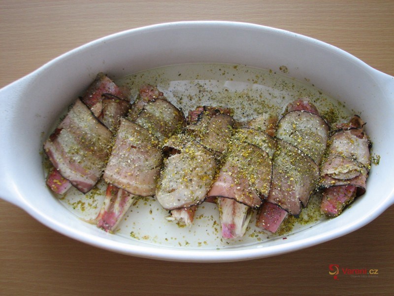 Zapečená parmice se slaninou a cibulí - fotografie 3