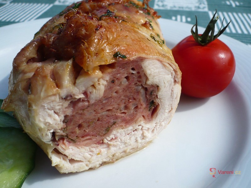Plněná kuřecí roláda - fotografie 3