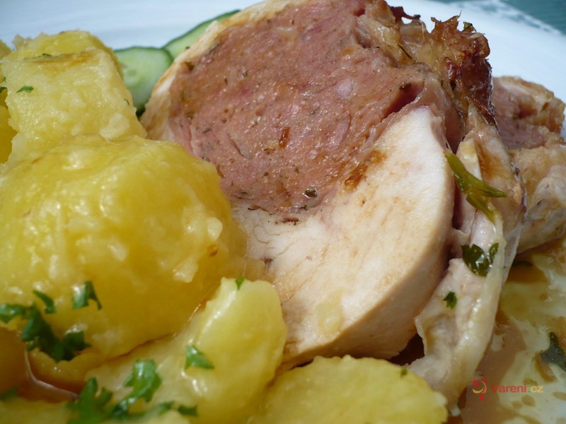 Plněná kuřecí roláda - fotografie 4