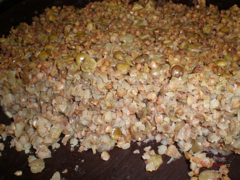 Zapékaná pohanka s čočkou - fotografie 3