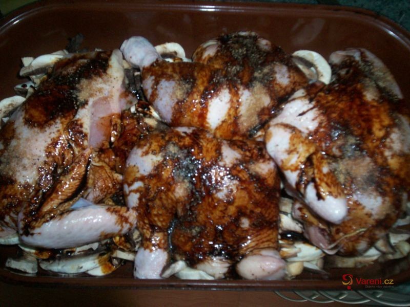 Kýta pečená na žampionech - fotografie 5