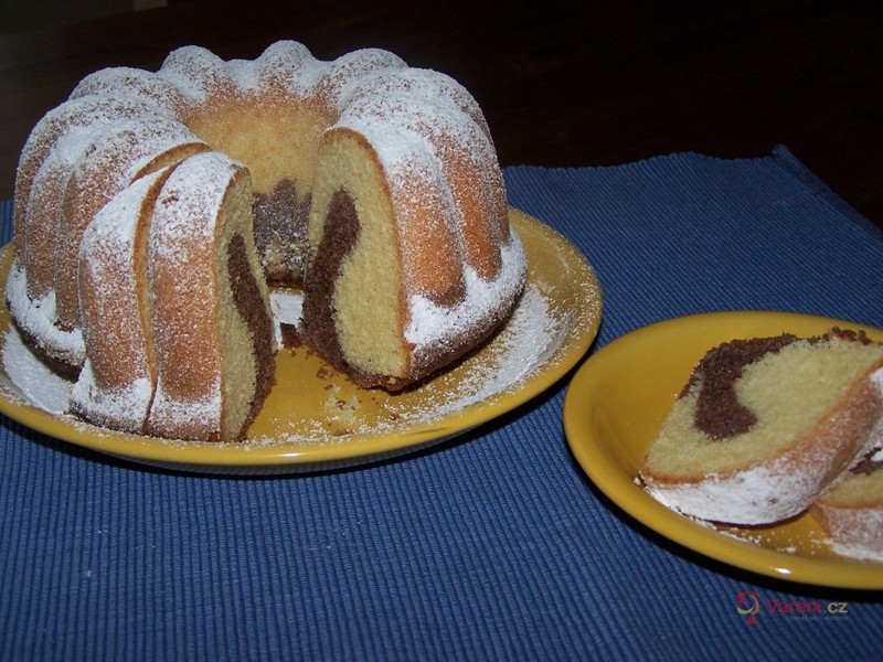 Rychlá šlehačková bábovka - fotografie 4