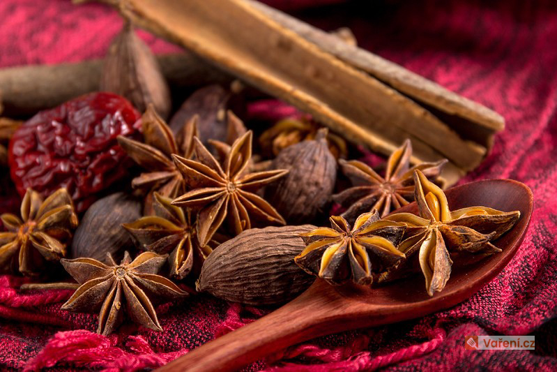 Domácí perníkové koření