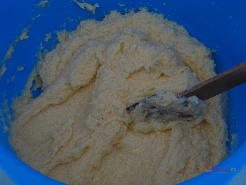 Třený švestkový koláč - fotografie 2