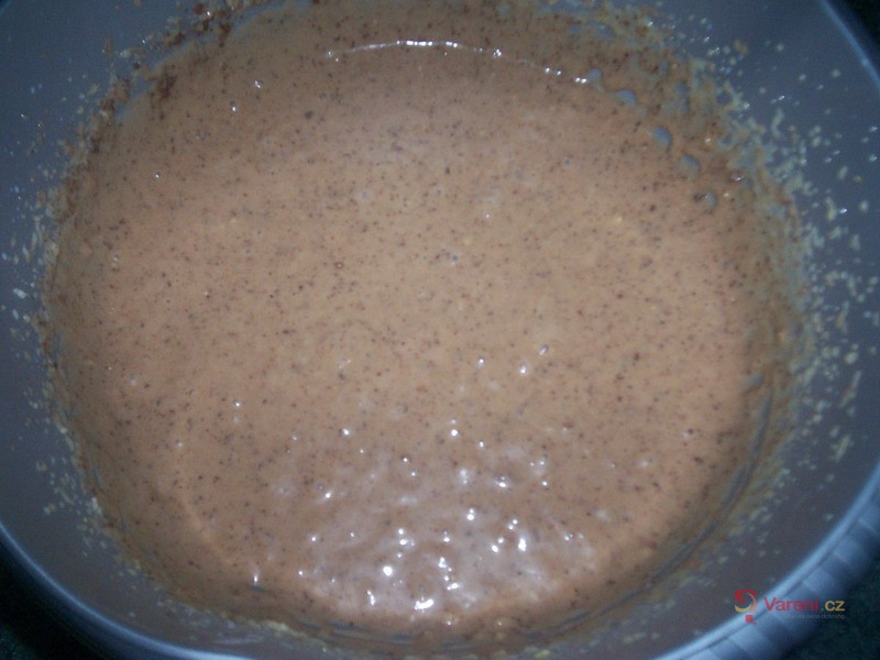 Ořechovo-čokoládová buchta - fotografie 2