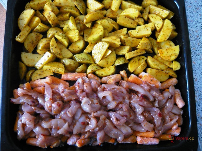 Pikantní kuřecí na baby karotce - fotografie 2