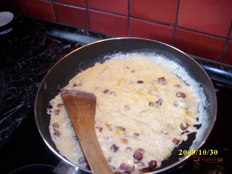 Špagety se slaninou - fotografie 3