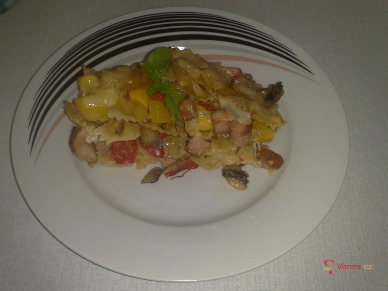 Zapečené těstoviny se zeleninou a kabanosem - fotografie 3