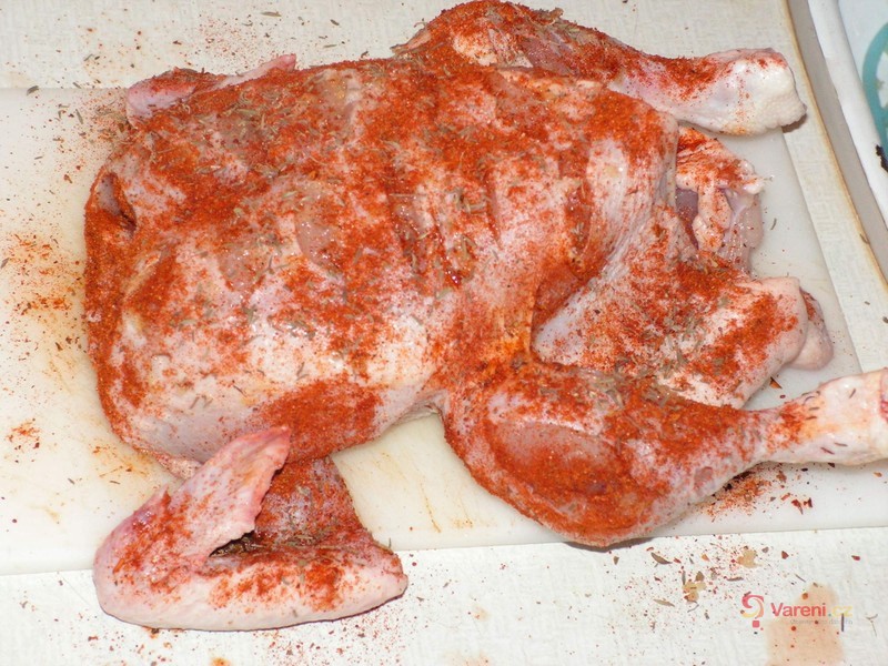 Šťavnaté pečené kuře  - fotografie 3